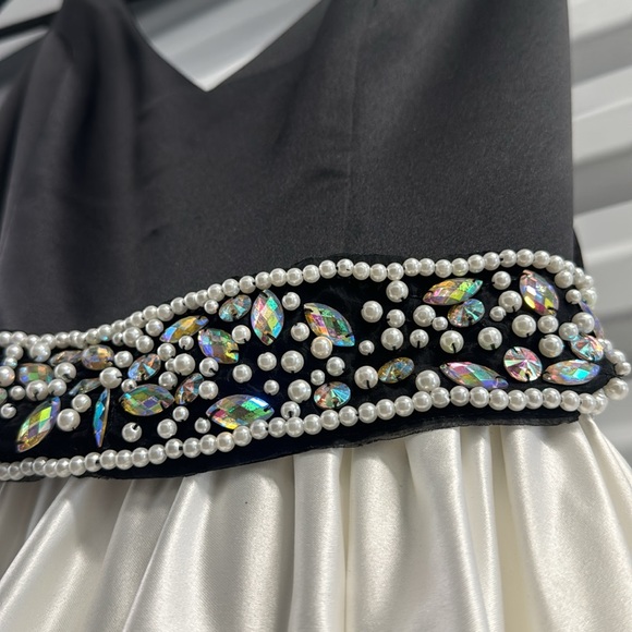 Gently Used - Picture 2 of 6